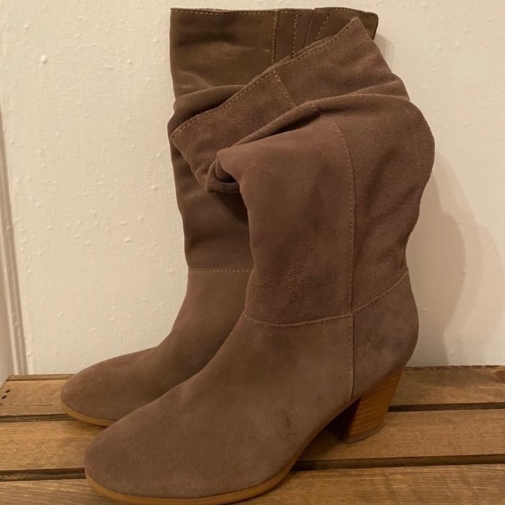 Crown Vintage Boots